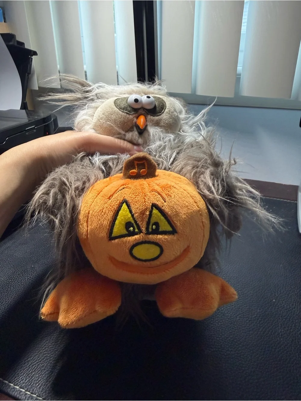 Gund Fuzzy Owl Plush Holding Orange Pumpkin, can play music.